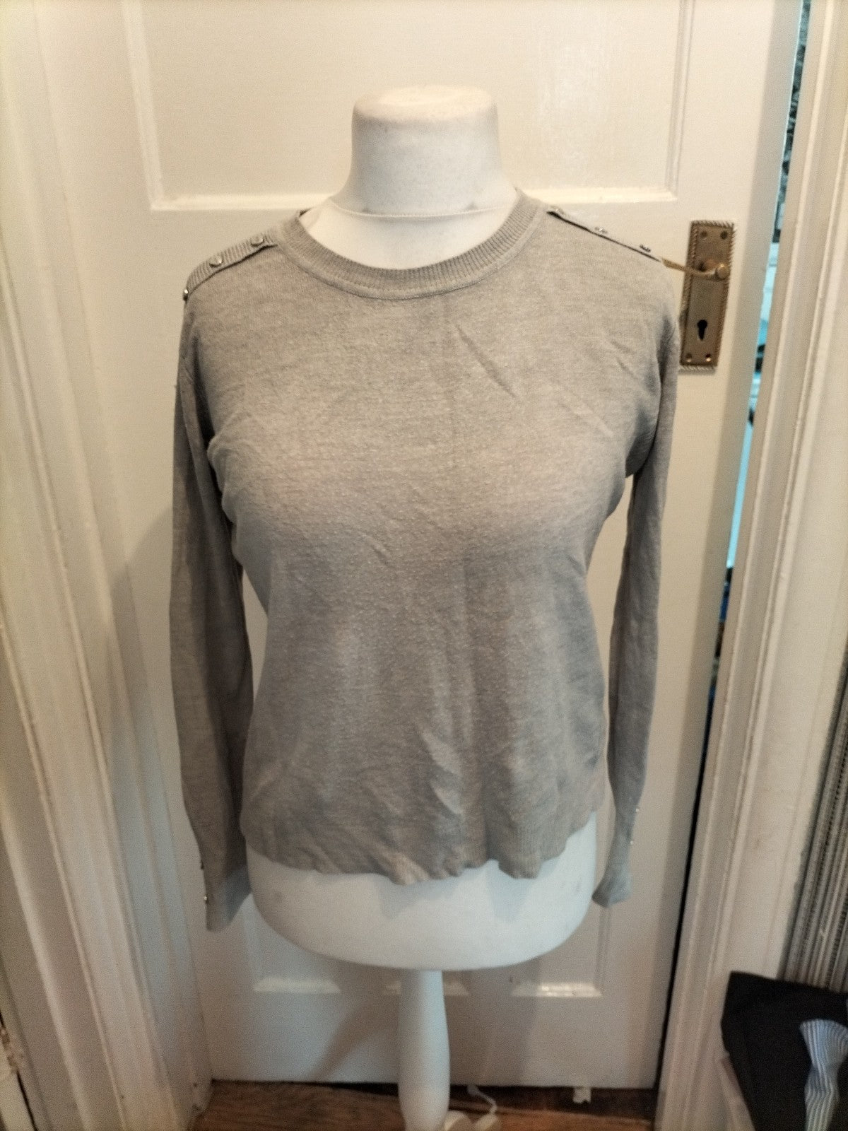 Ladies Primark Size M (12-14) Grey Lightweight Jumper