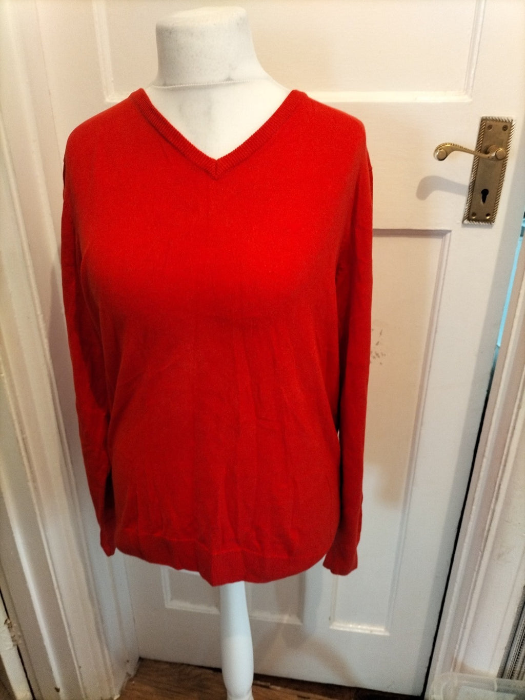 Mens Tom Taylor Size M Red V Neck Pullover Jumper