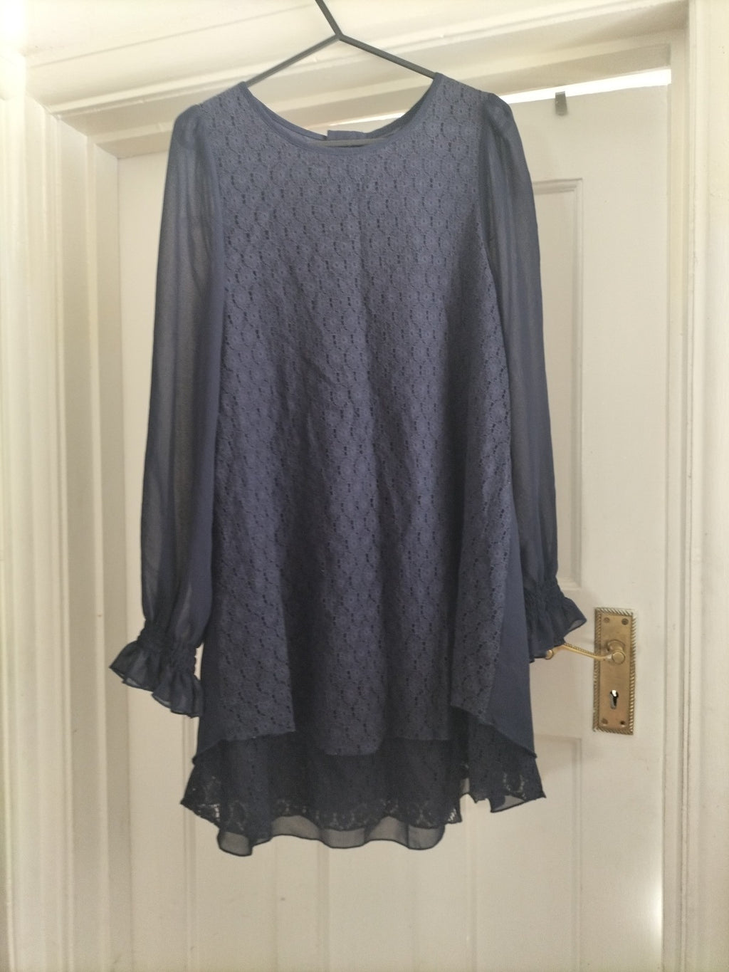 Ladies Select Size 8 Navy Long Sleeved Dress