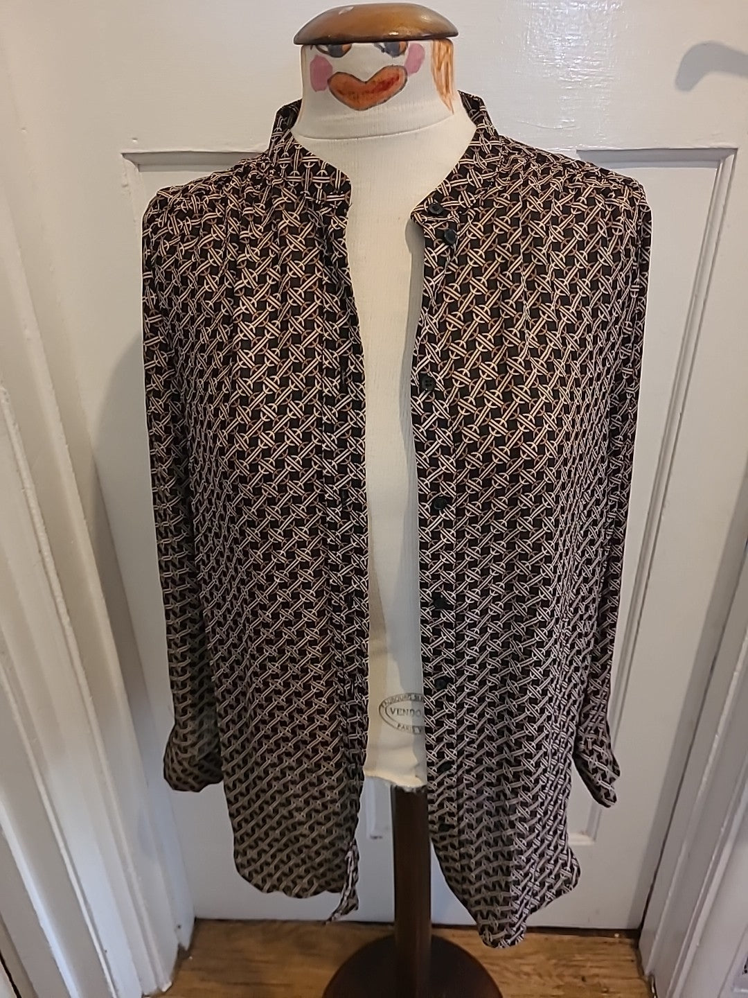 Ladies H&M Size 8 Black/Brown And Beige Patterned Buttoned Blouse