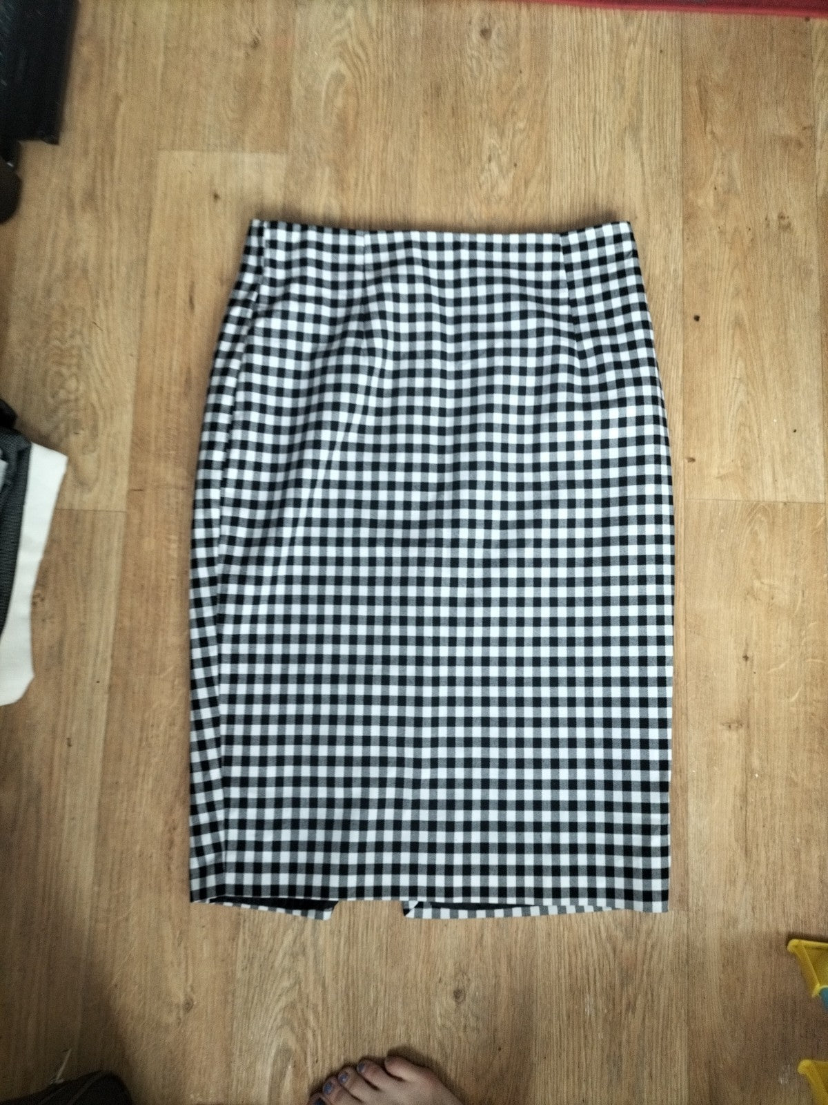 Ladies F&F Size 14 Black And White Check Lined Skirt