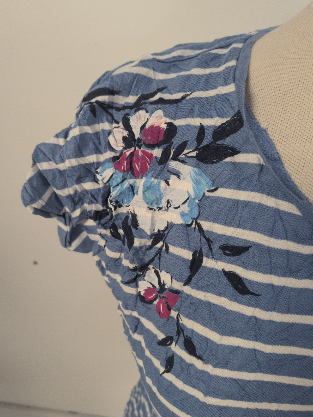 Ladies Bonmarche Size 10 Blue Stripe With Flower Short Sleeve T-shirt