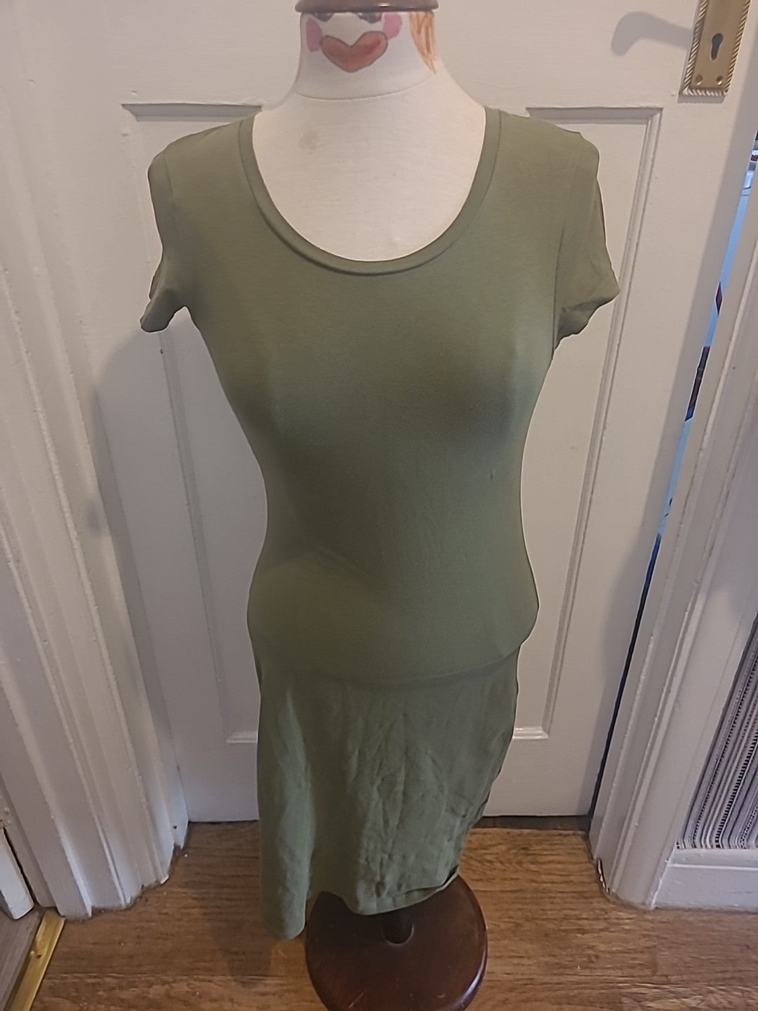 Ladies Primark Size 10 Green Short Sleeved Straight Dress