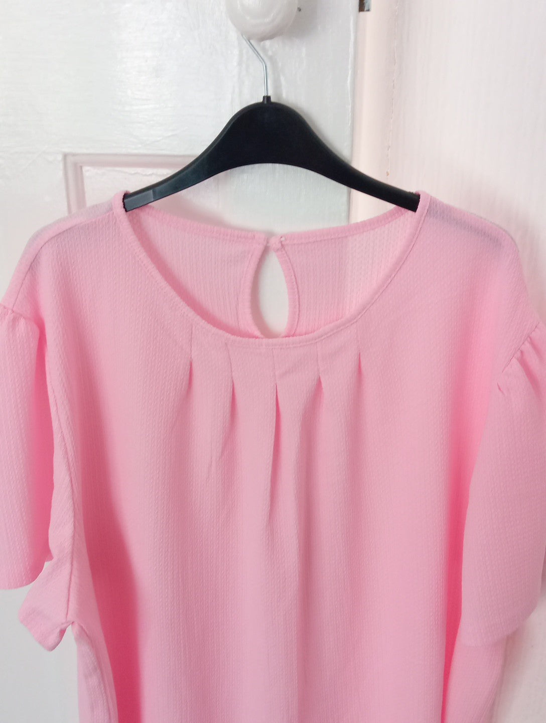 Ladies Brand New Pretty Baby Pink Top Size 4XL Short Sleeved
