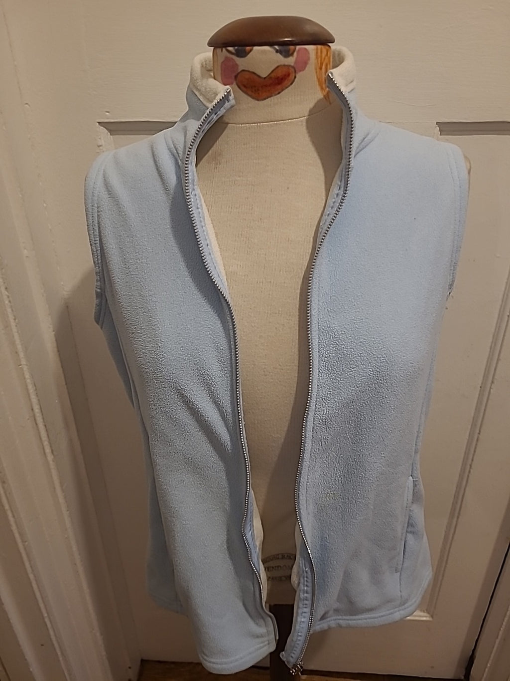Ladies Papaya Size 12 Pale Blue Sleeveless Warm Jacket