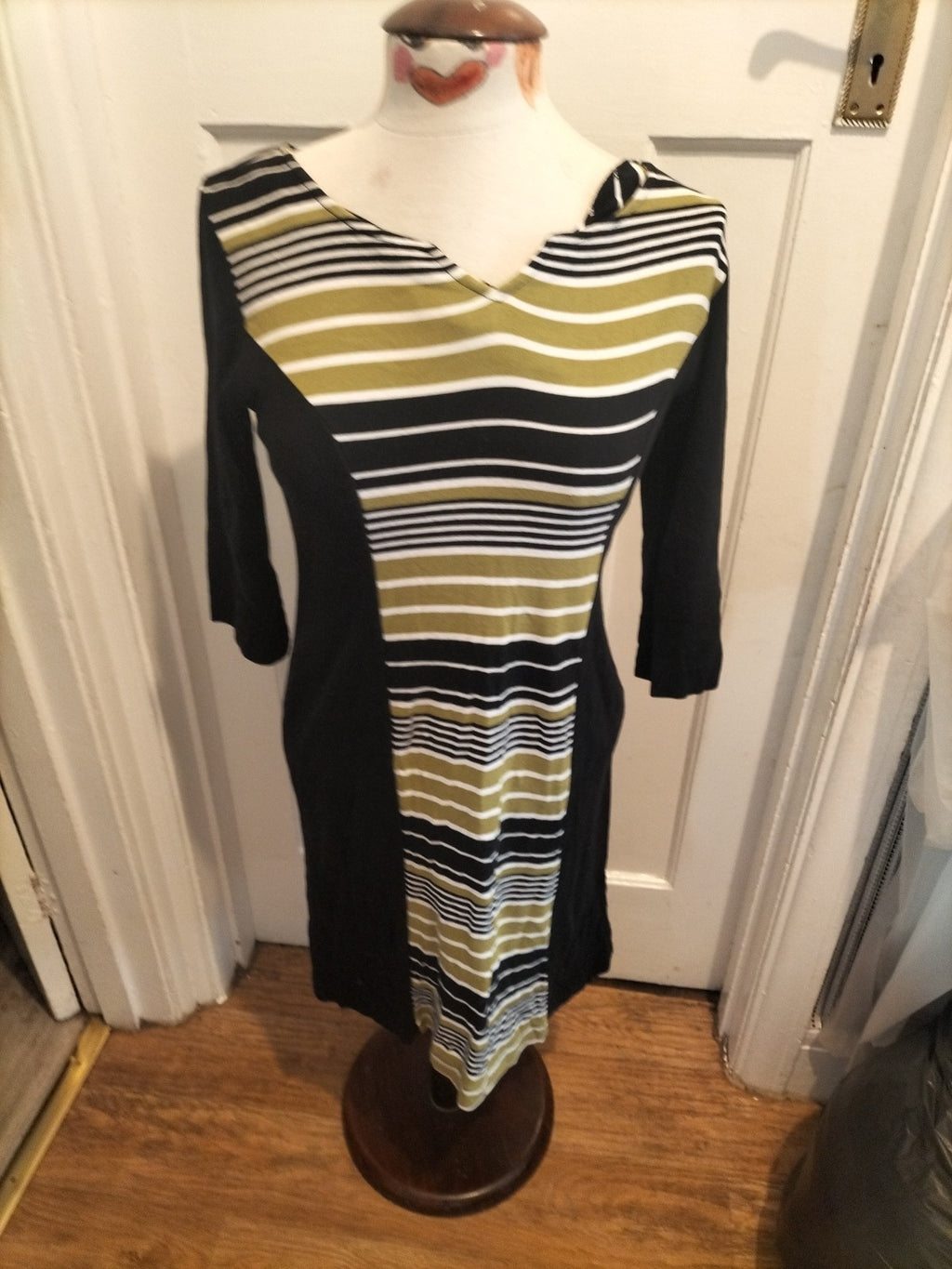 Ladies Adini Size Small Khaki/Black Mid Sleeved Dress