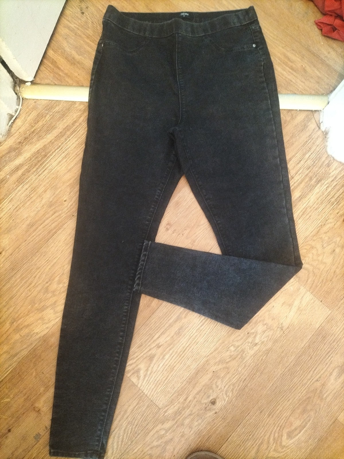 Matalan 12 L31 Black Jegging Slight Fading