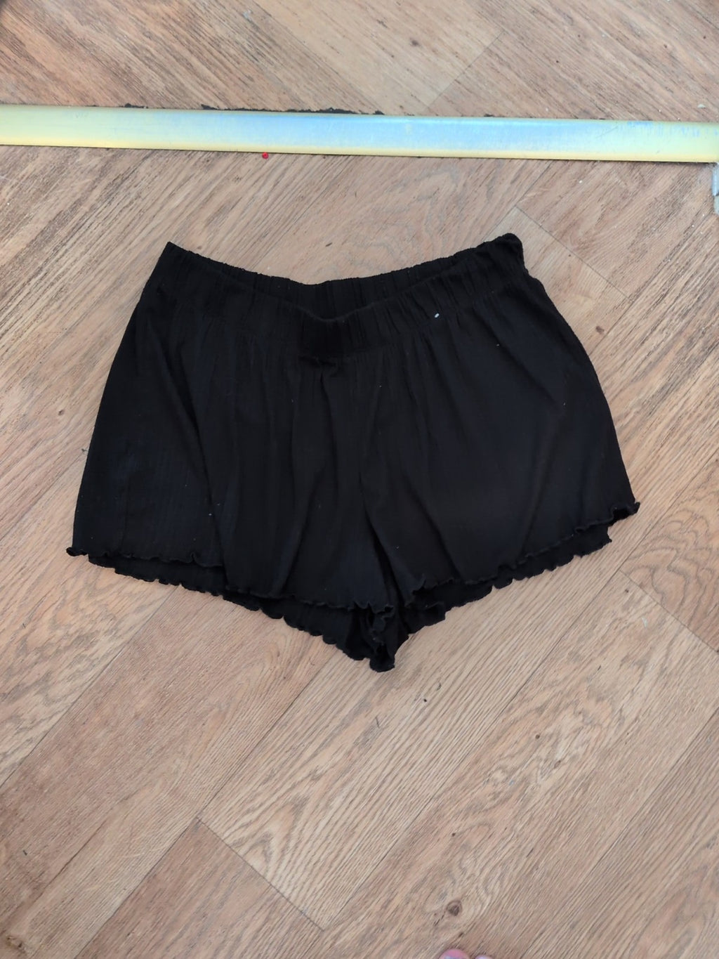 Primark 10/12 Black Elasticated Scolloped Hem Sleep Shorts