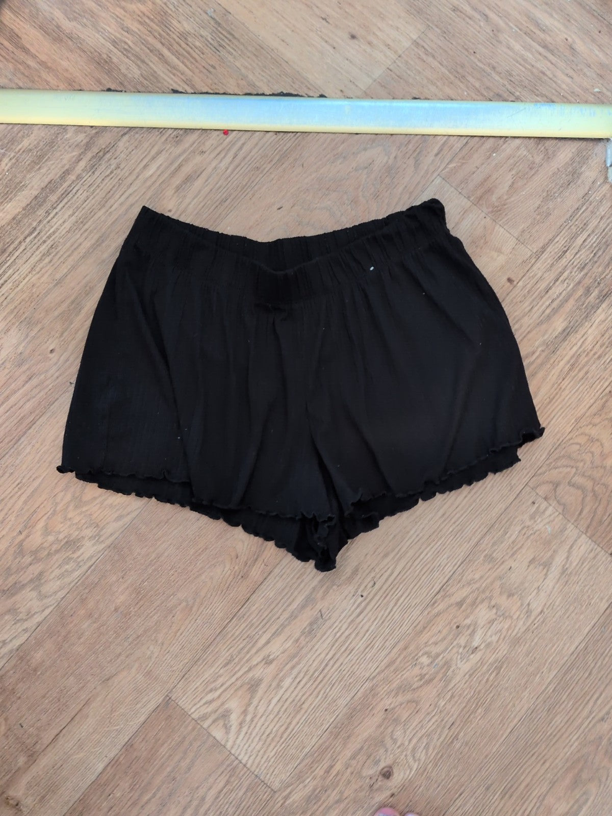 Primark 10/12 Black Elasticated Scolloped Hem Sleep Shorts