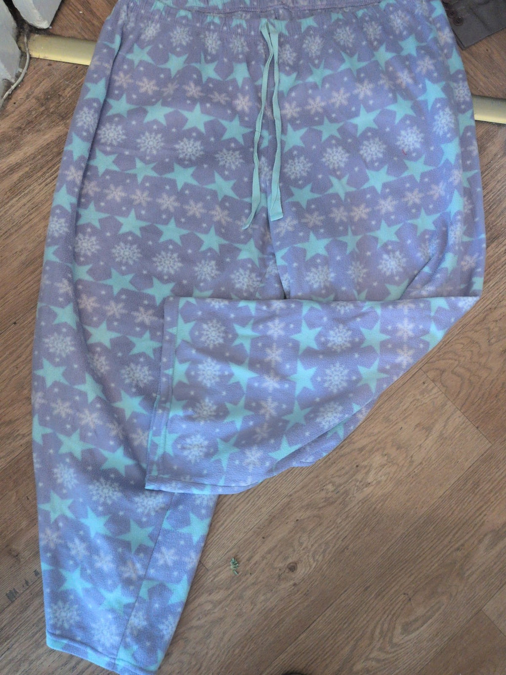 20-22 Purple Snowflake Elasticated Pyjama Bottoms