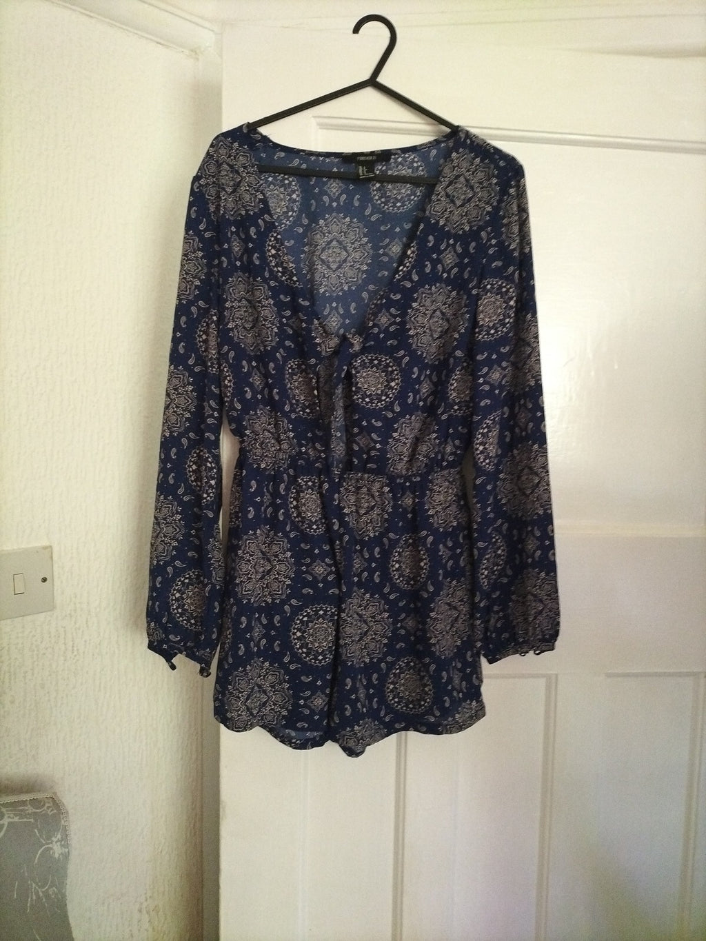 Ladies Forever21 Size Small Navy Long Sleeve Playsuit