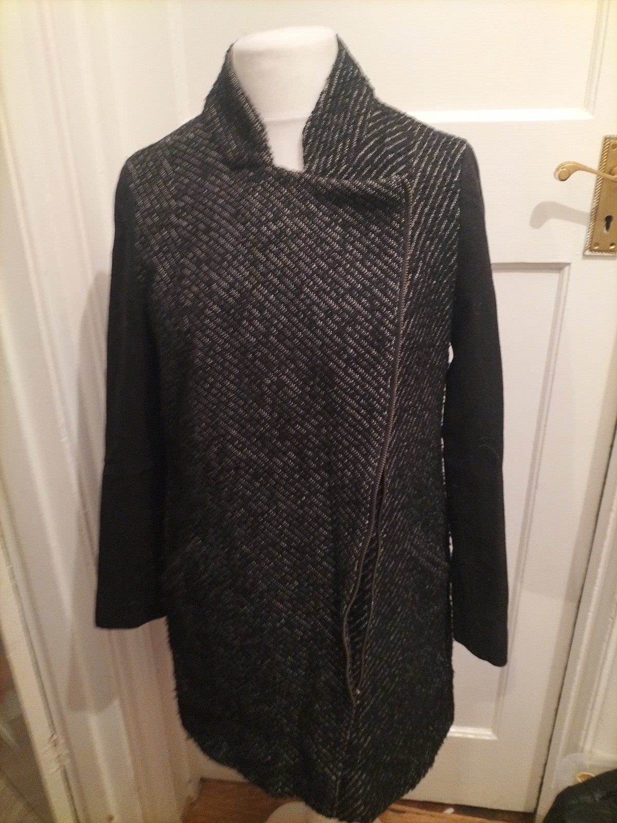 Ladies Autograph Size 12 Black Fleck Lined Jacket