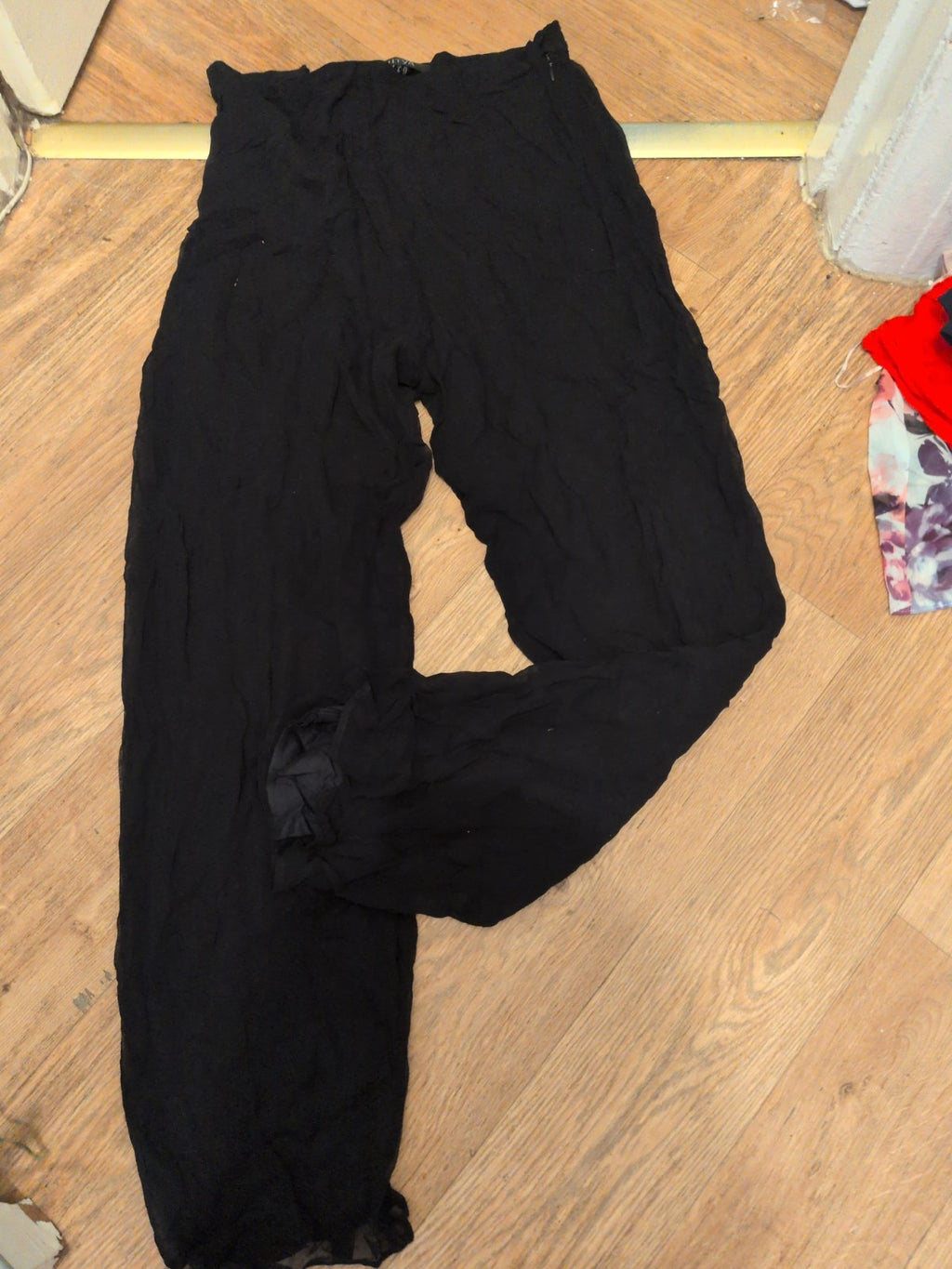 Nitya Large Black Lined Trousers