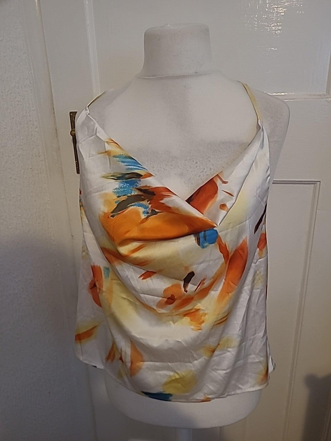 Ladies Shein Size 1XL White Floral Blouse
