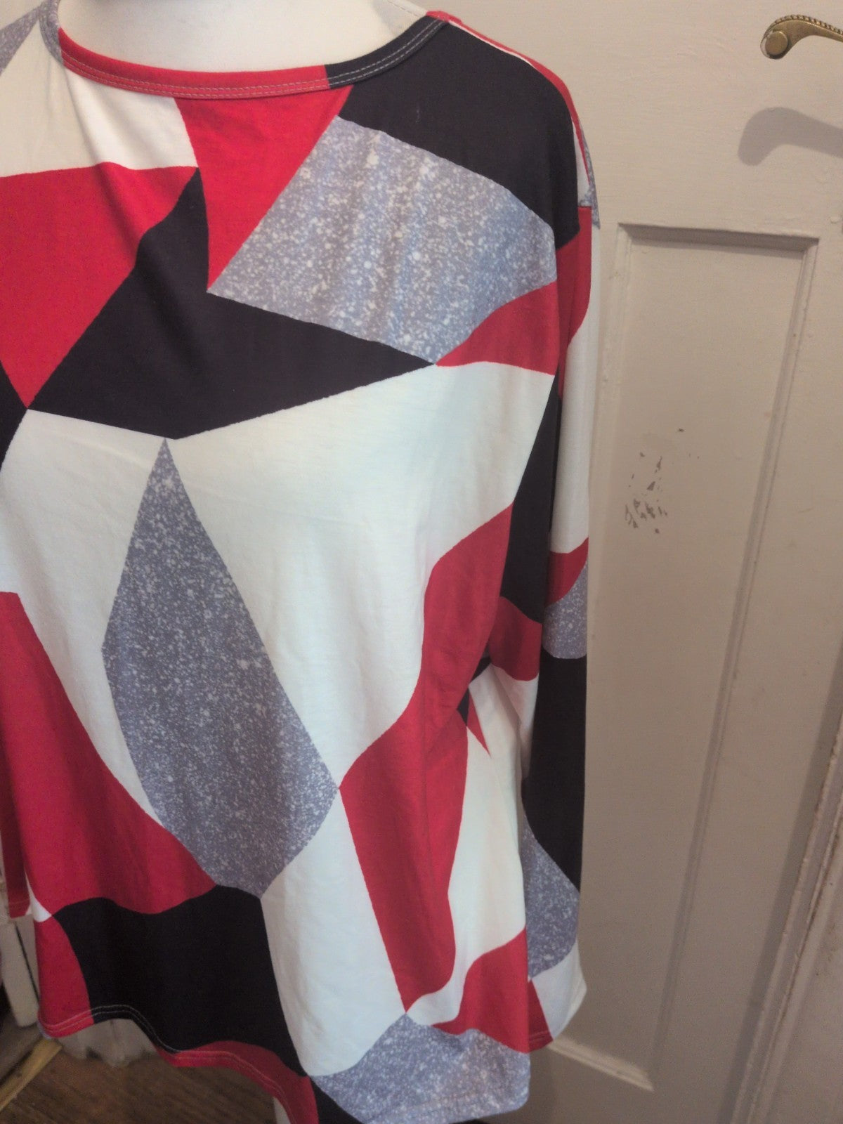 Ladies Size XL Red White And Silver Long Sleeve T-shirt