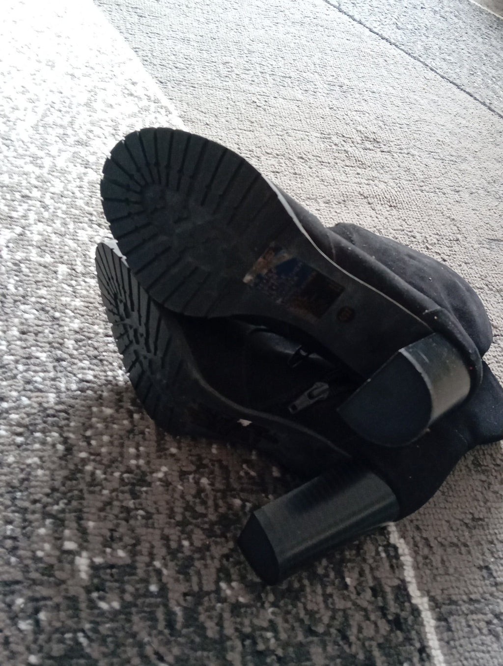 Ladies Black Boots Savannah Miller Size 4 Free Delivery
