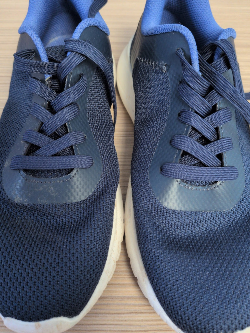 Good Move UK 4 Navy With Purple Trainers