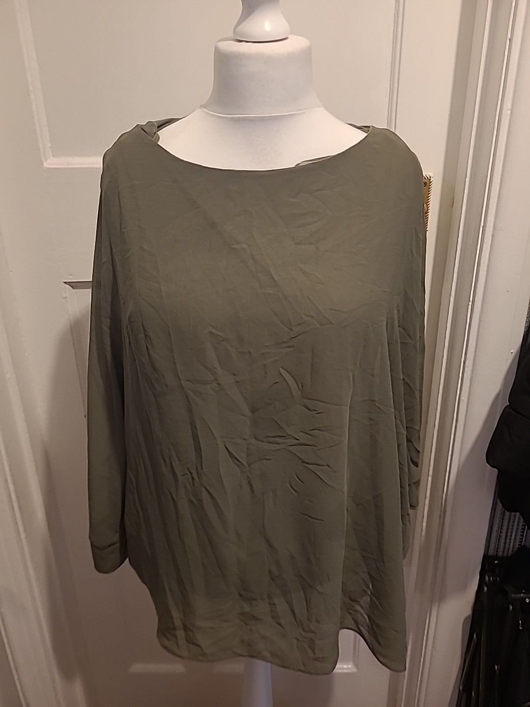 Ladies Wallis Size XL Green Lined Sleeveless Blouse
