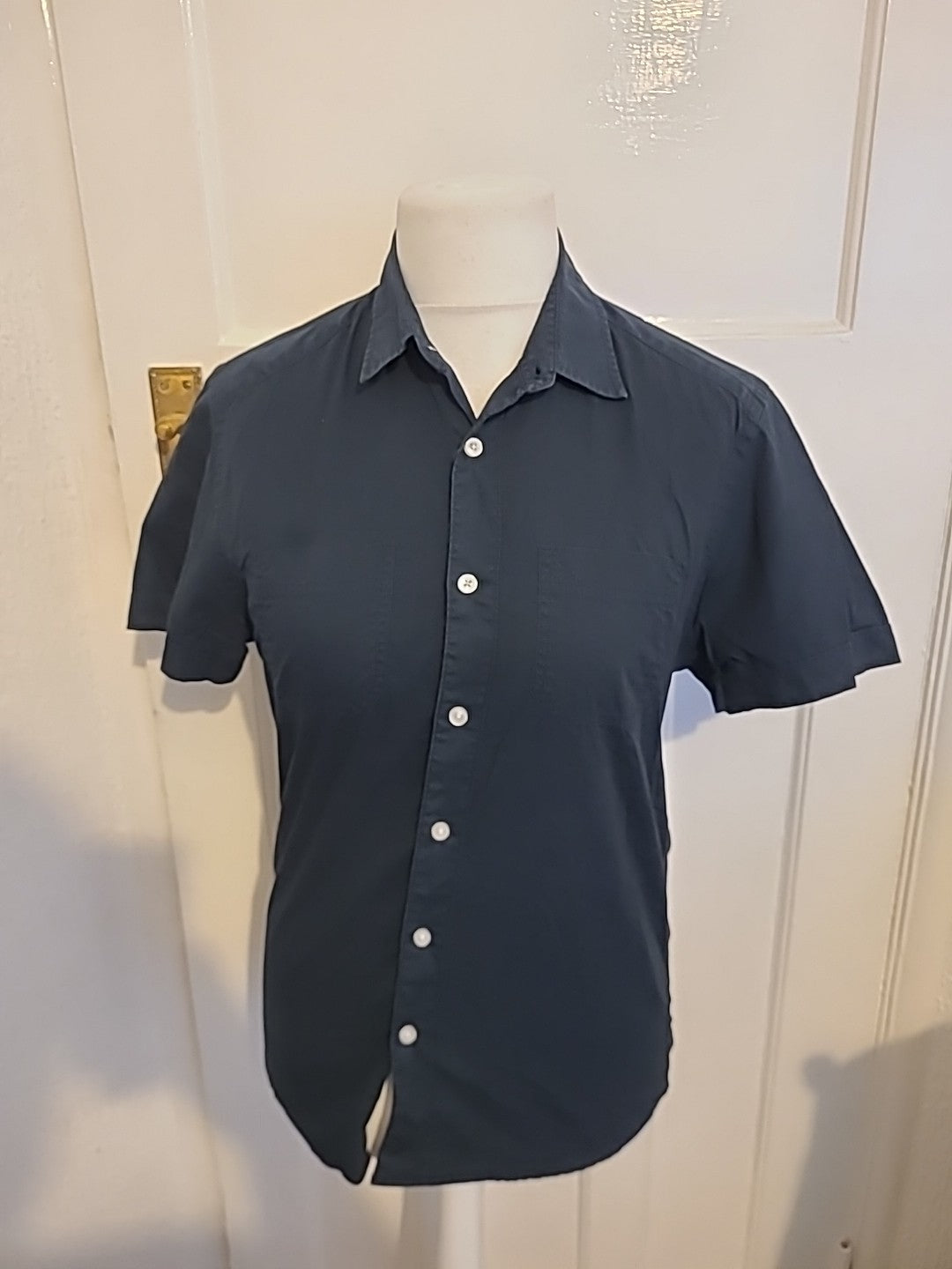 Mens Easy Size Small Black Short Sleeved Shirt