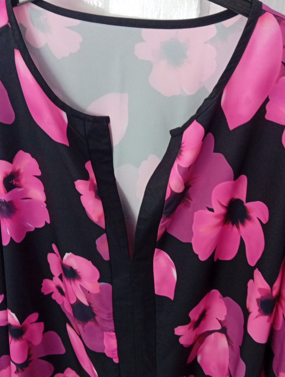 Ladies Black & Pink Blouse Long Sleeved Large Print Floral Size 5xl Free...