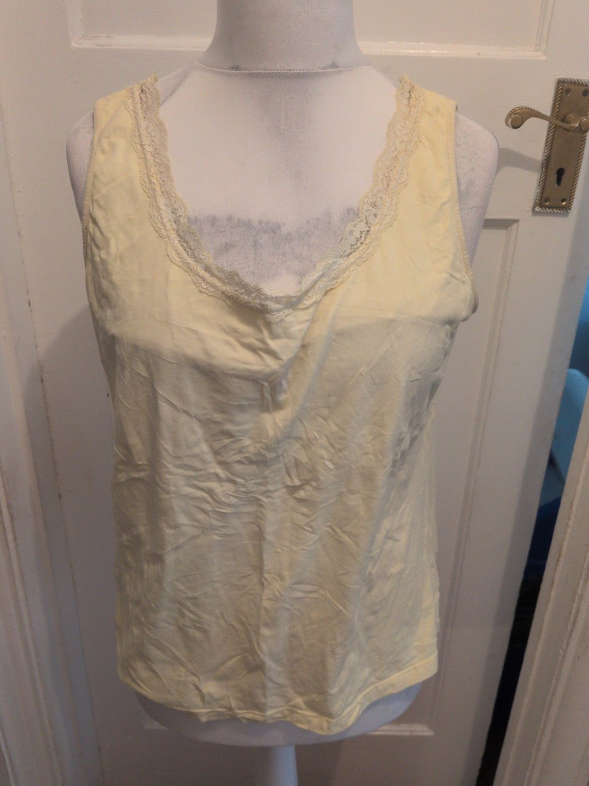 26-28 Yellow Sleeveless Frill Hem Blouse Possible Nghtwear