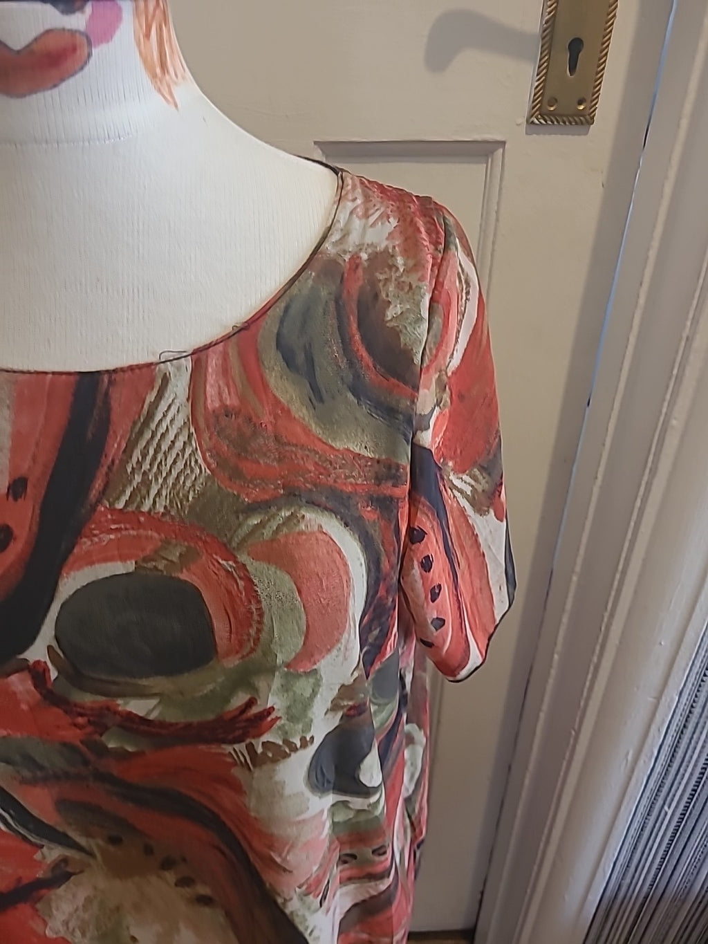 Ladies Exceptional Size S/M Multi Floral Short Sleeved Blouse