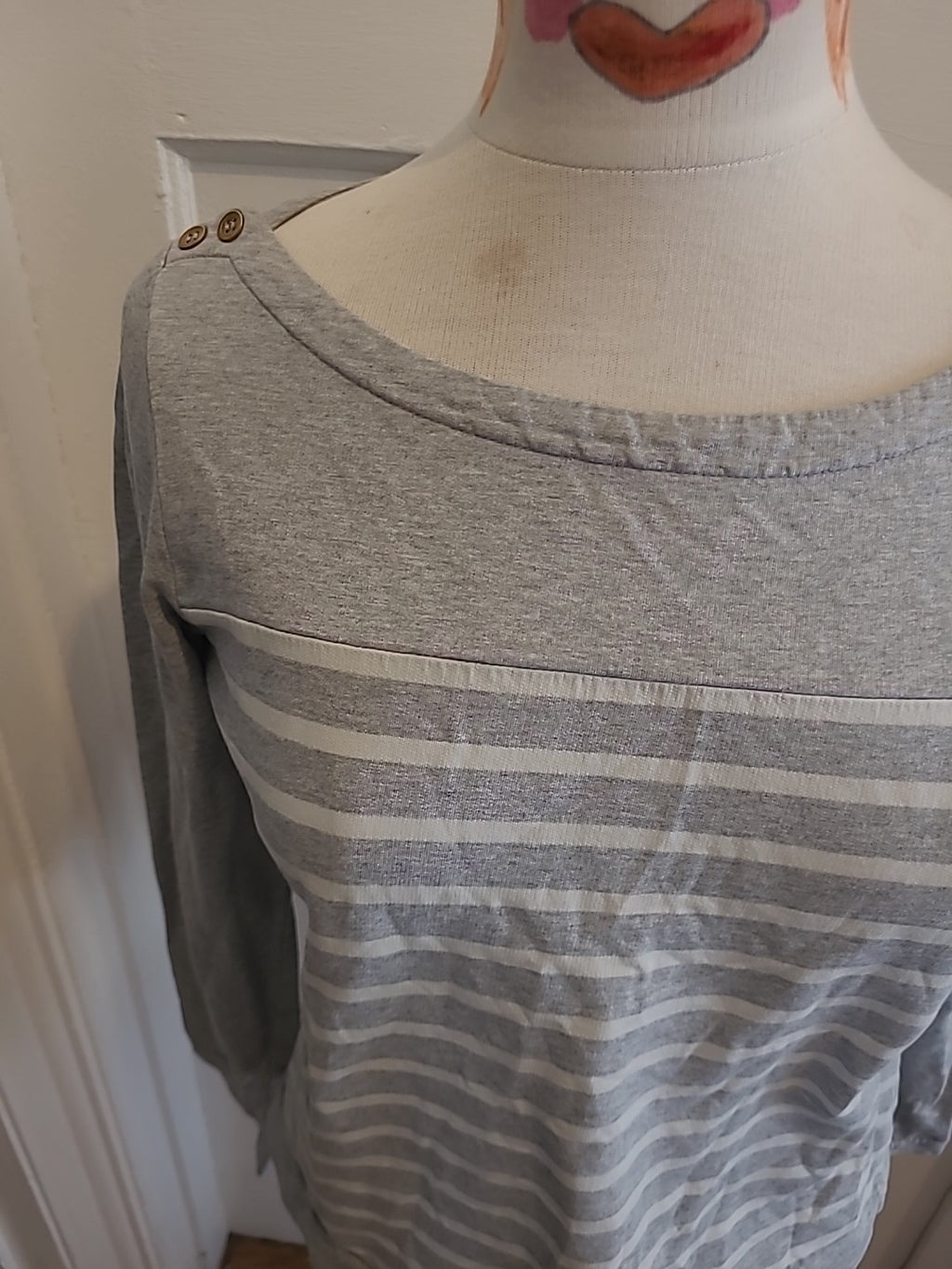 Ladies Nw3 Size Small Grey White Striped Long Sleeved Tshirt