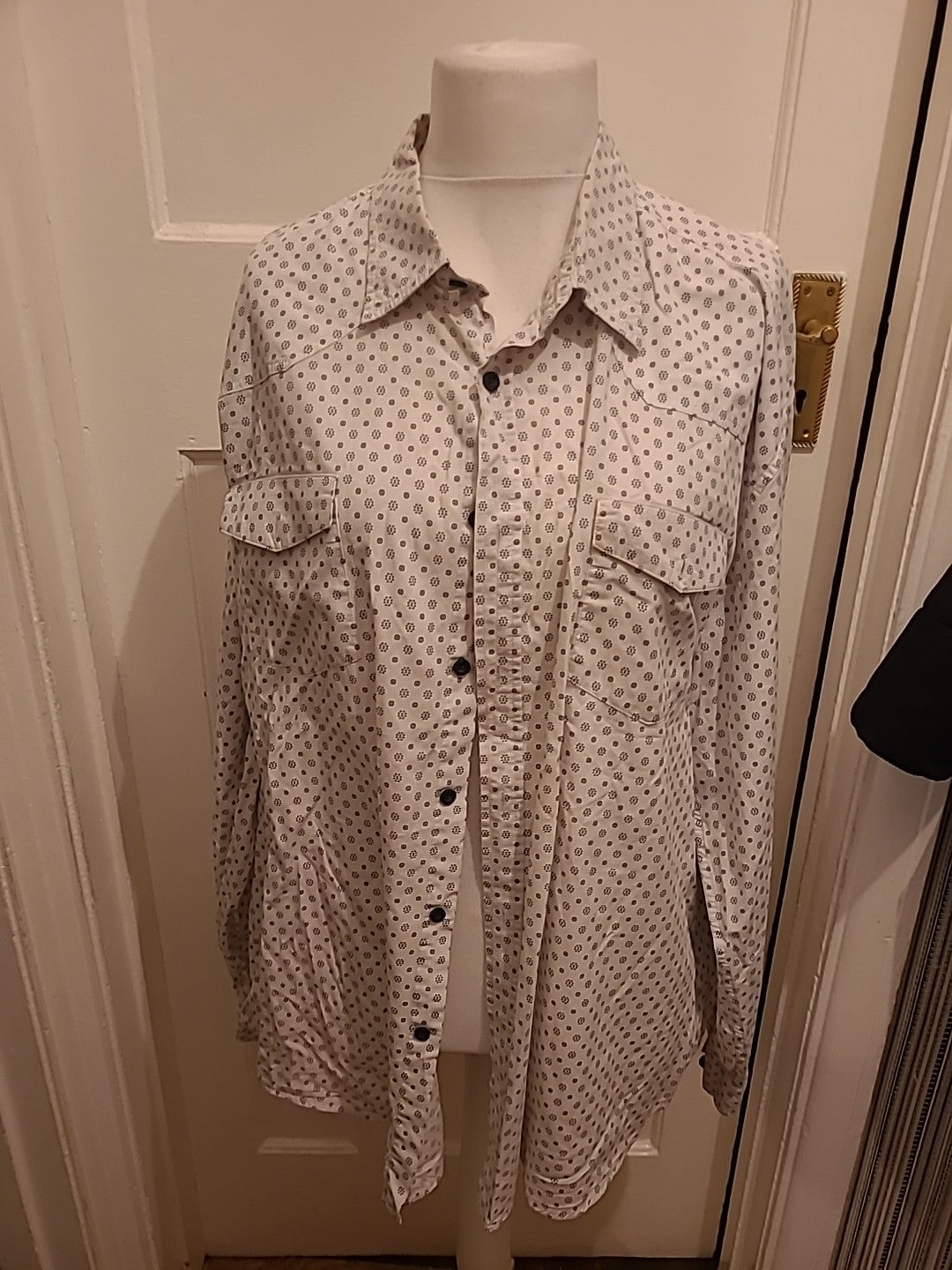 Mens Atlas For Men Size 3XL White And Navy Patterned Long Sleeved Shirt