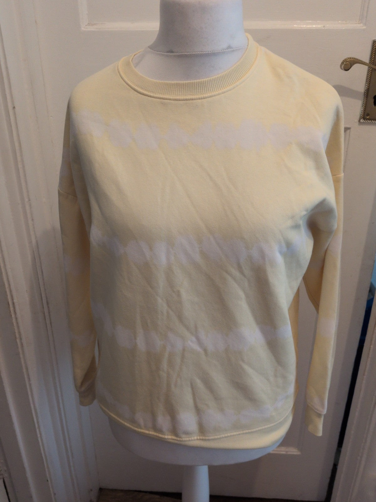F&F 10 Pale Yellow And White Pullover Jumper