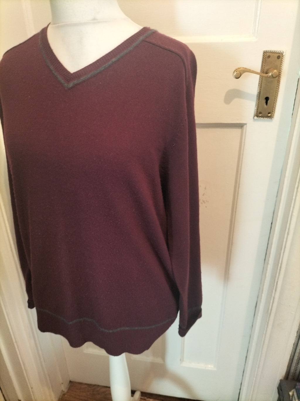 Mens F&F Size L Purple Jumper Bobbling