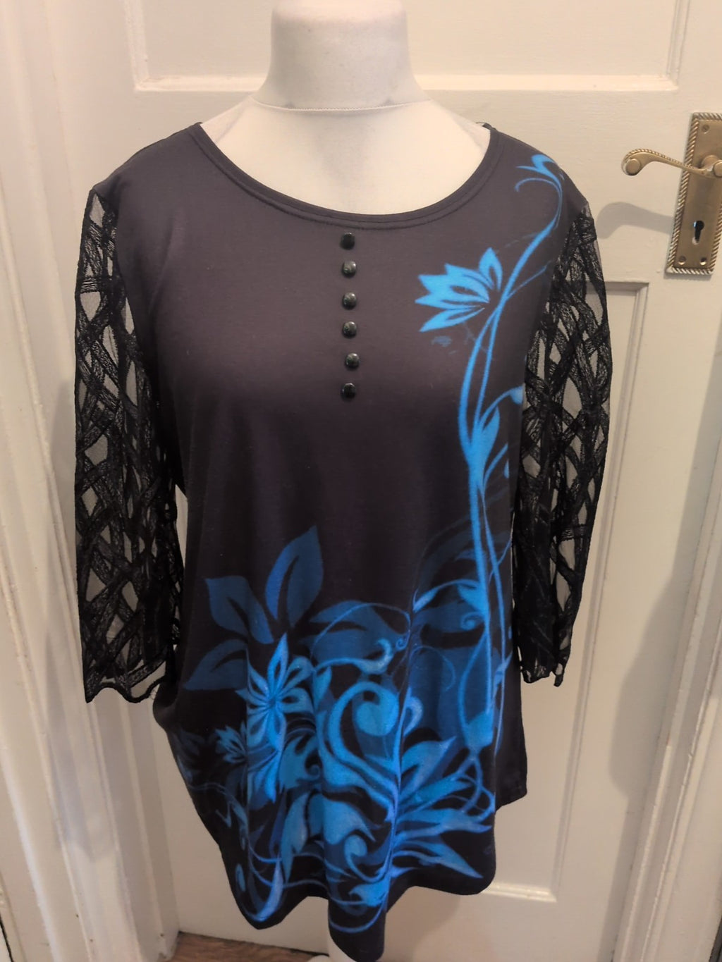 XL Black And Blue Long Lace Sleeve Blouse