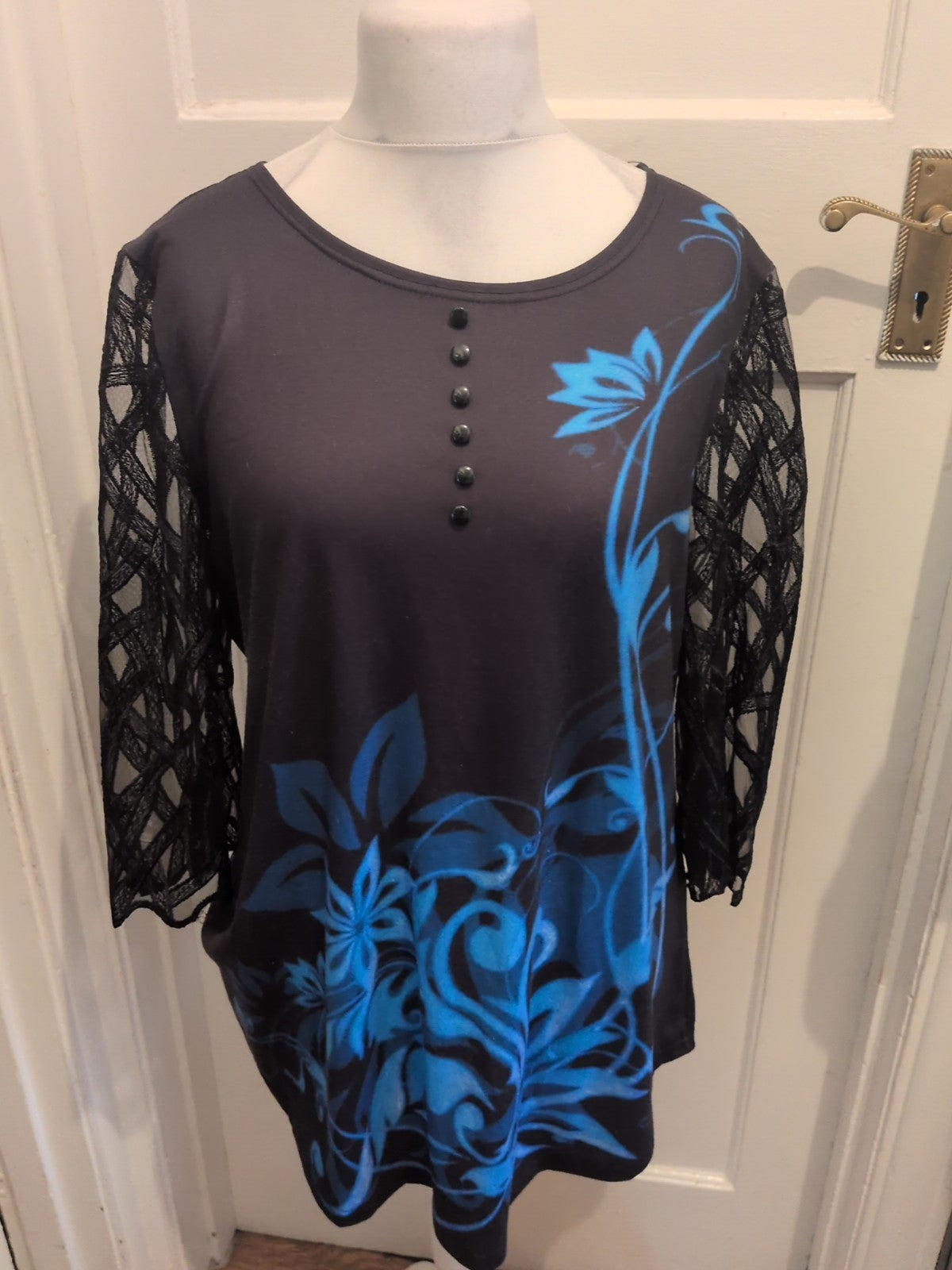 XL Black And Blue Long Lace Sleeve Blouse