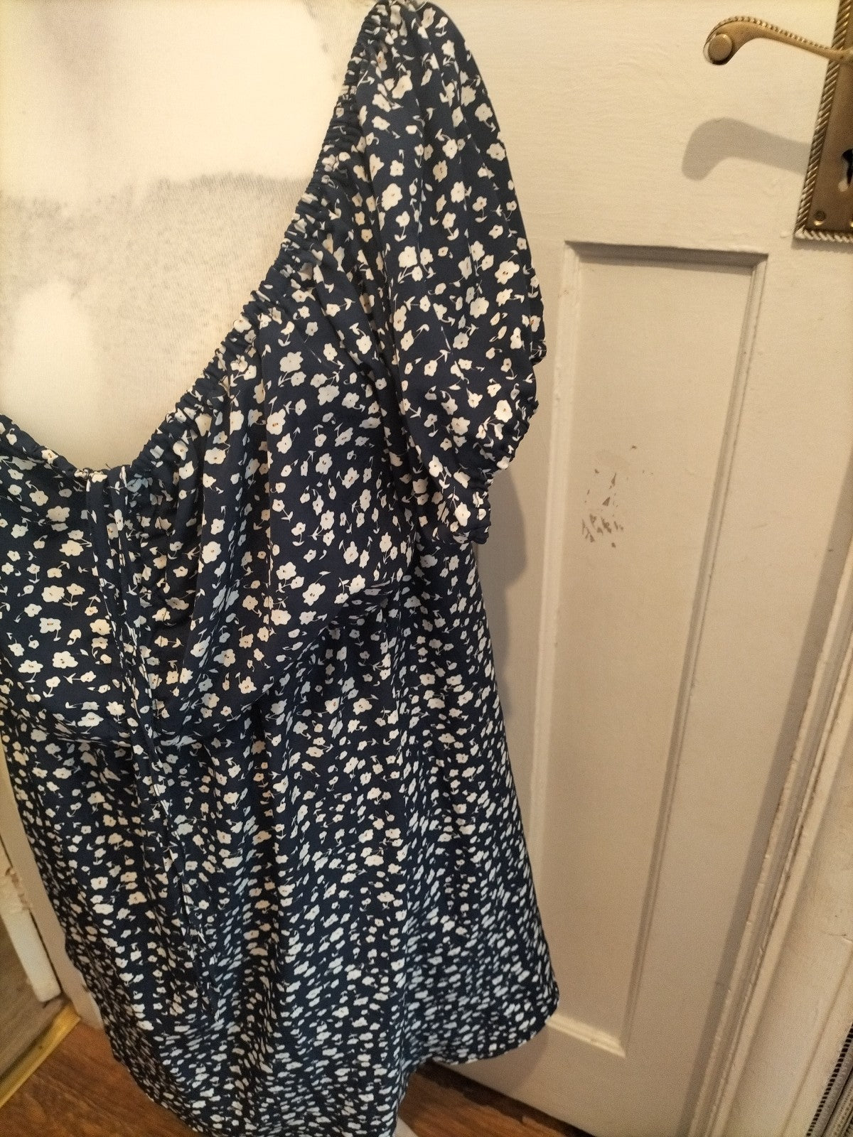 Ladies Shein Curve 3XL Black Floral Shirt Sleeve Dress