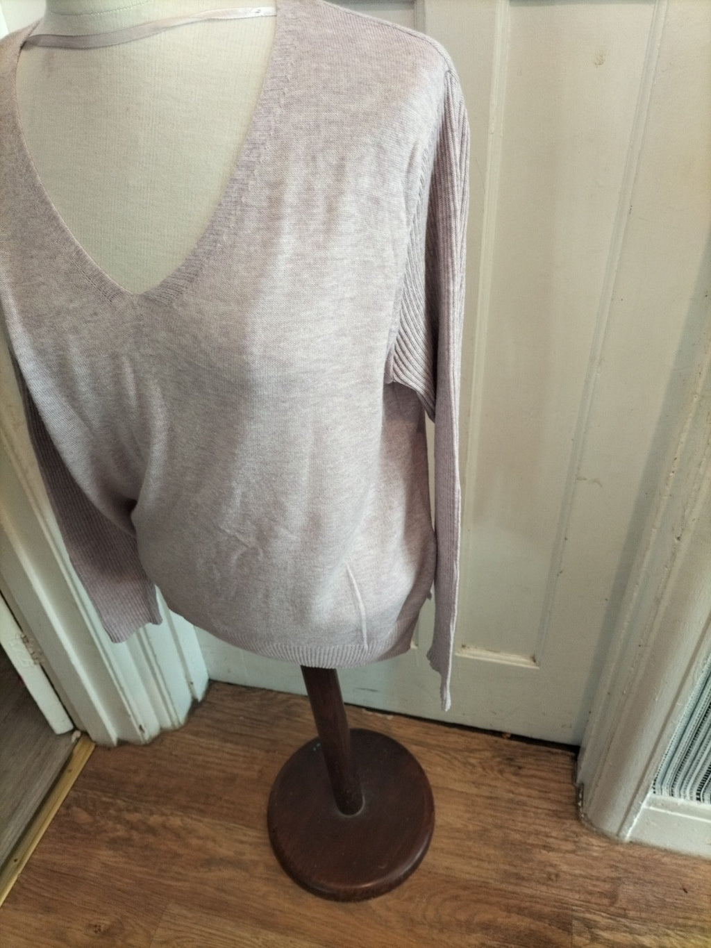 Ladies Light Weight Jumper Size 14 Beige Atmosphere