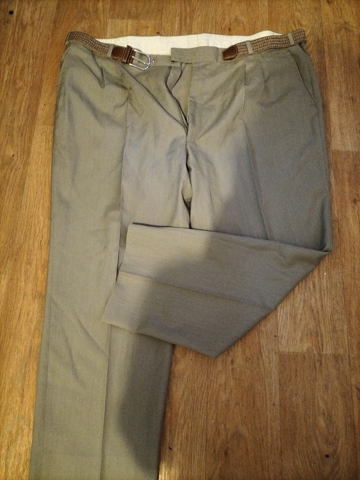 Mens Gurteen Size 46R Grey Belted Trousers