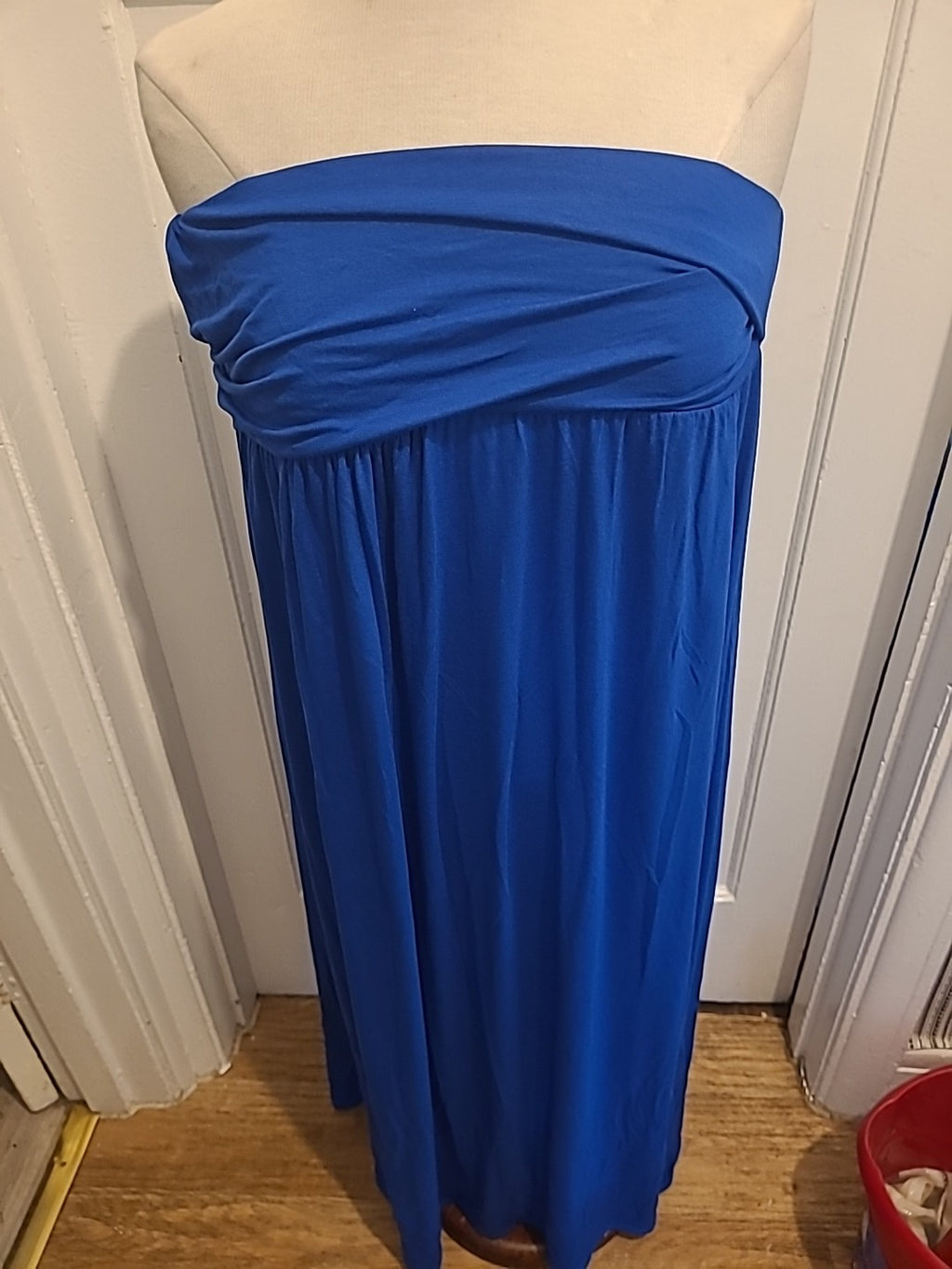 Ladies Size Medium Royal Blue Sleeveless Strapless Dress