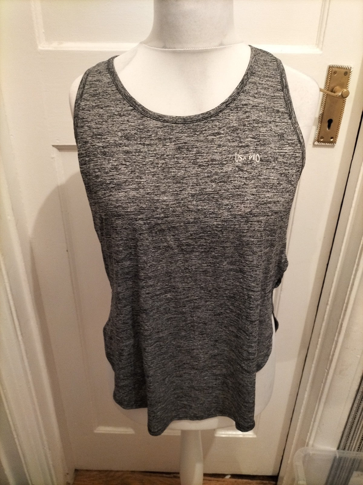 Ladies USA Pro Size Medium Grey Fleck Racer Back T-shirt Sleeveless