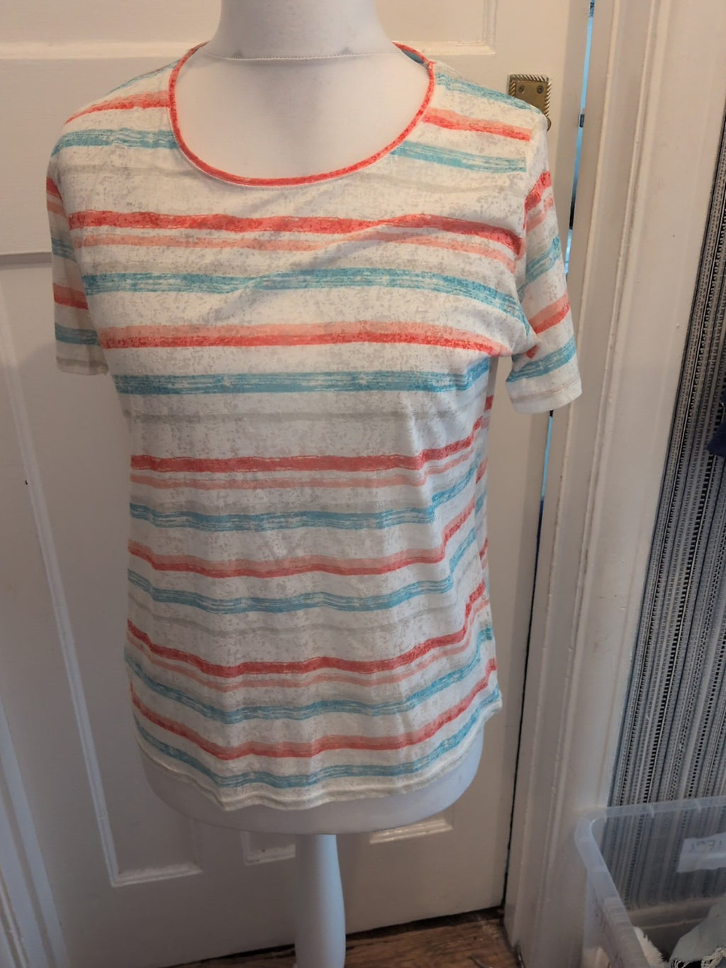 Isle Essentials 14-16 Blue Red And White Short Sleeve Lightweight T-shirt