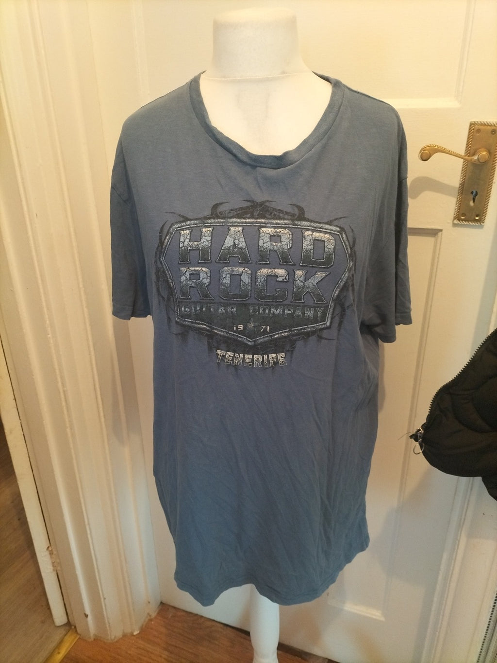Mens Size Large Navy "Hard Rock Tenerife" Short Sleeved Tshirt