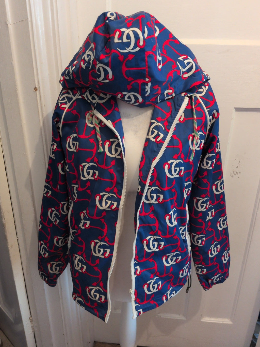 Ladies Gucci Large Blue And Red Rain Coat