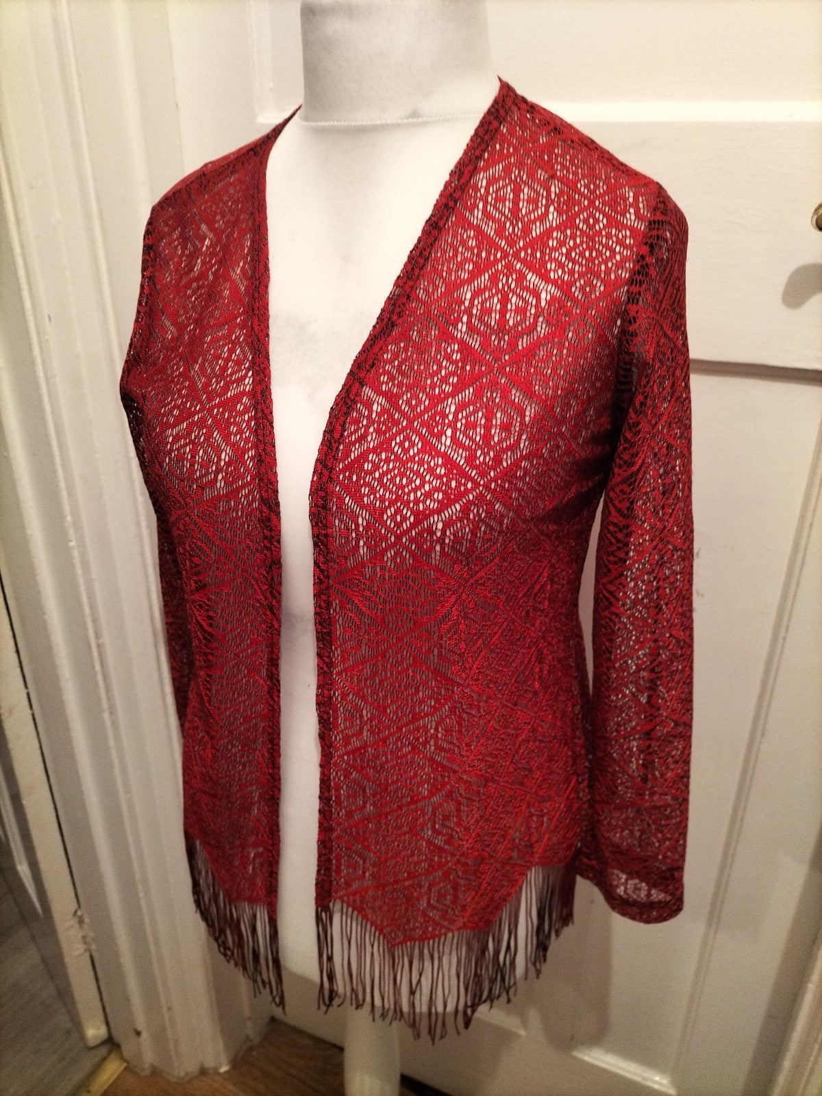 Small Burgundy Red Lace Tasseled Cardigan
