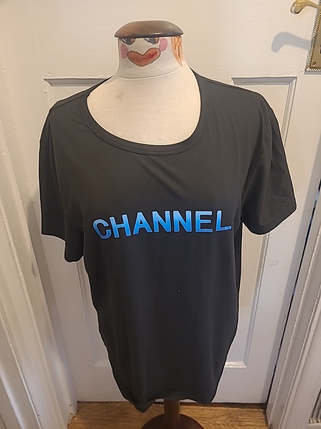 Ladies Size XL Black Woth Blue Logo Short Sleeved Tshirt