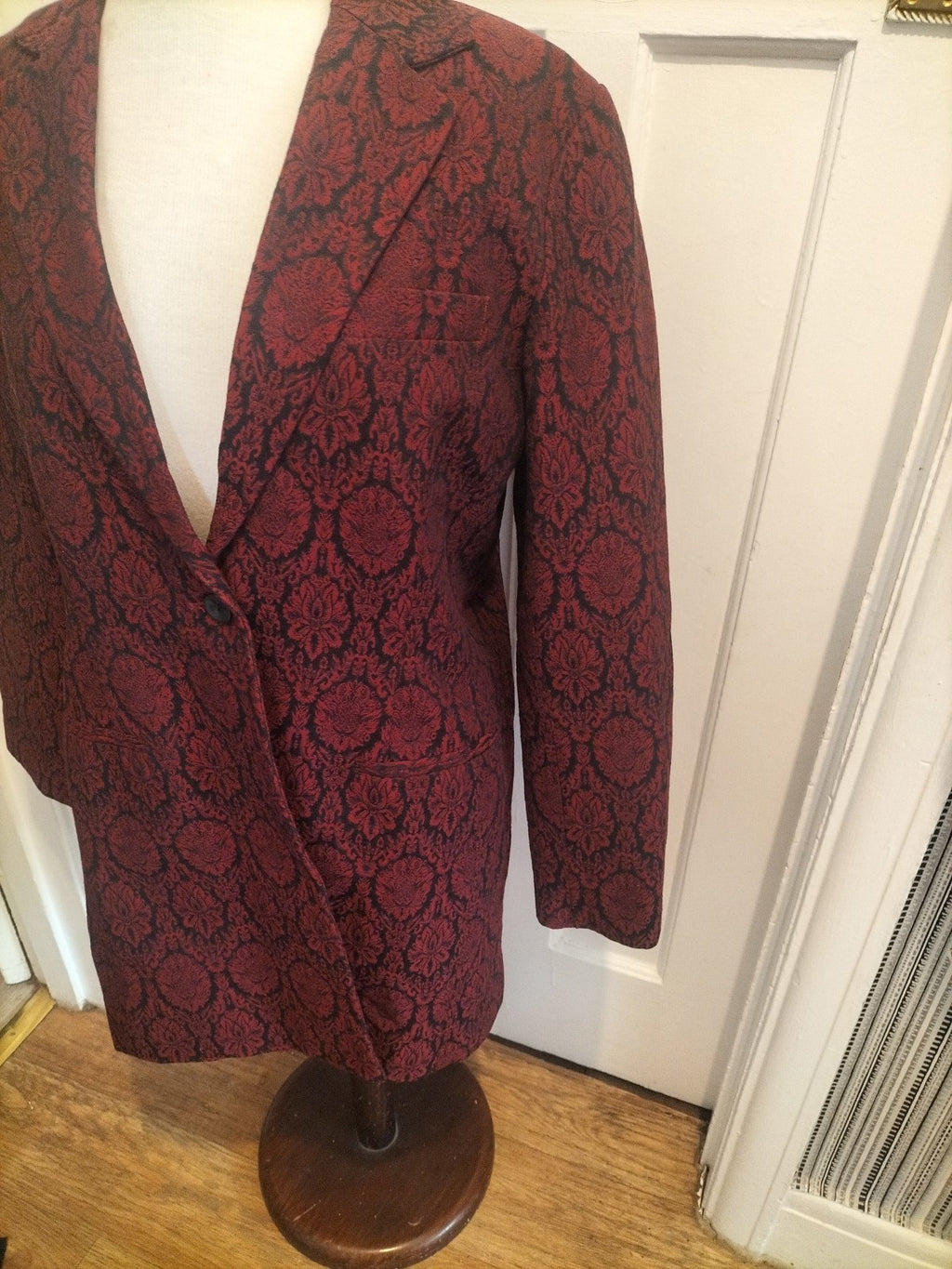 Ladies Dialogue Size L/XL Black/Deep Purple Lined Long Sleeved Blazer