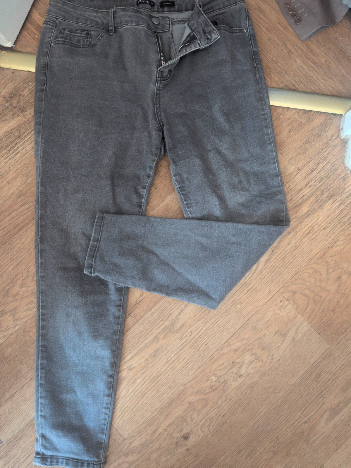 Ladies Grey Jeans Size 16 Short TU Free Delivery