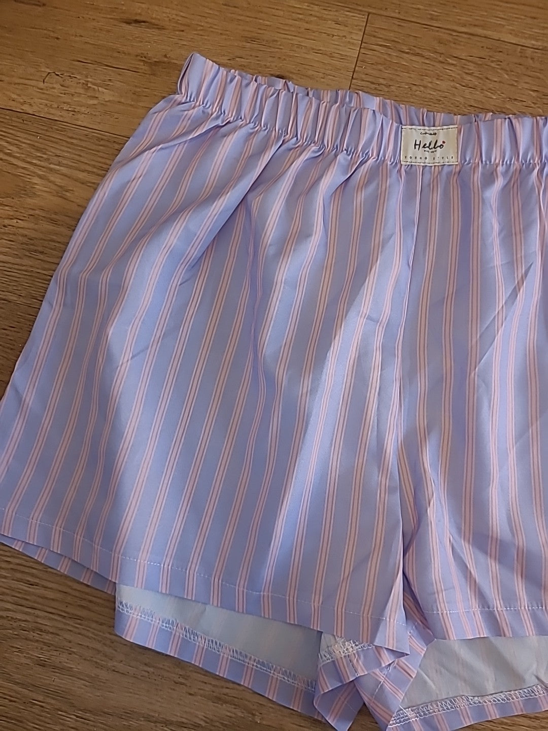 Ladies Hello Size XL Purple And Pink Elasticated Shorts