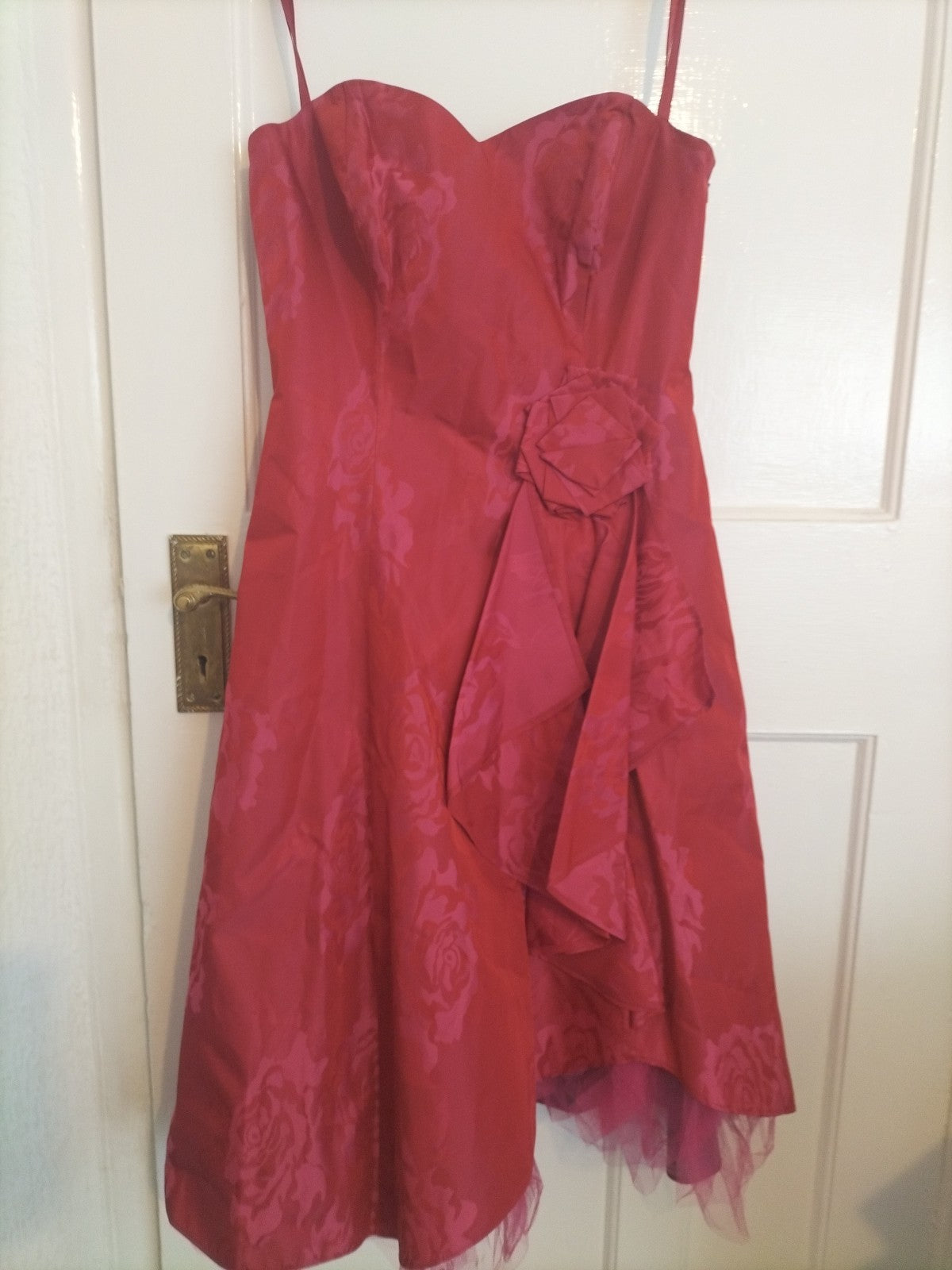 Ladies Debut Size 10 Red Floral Lined Sleeveless Dress