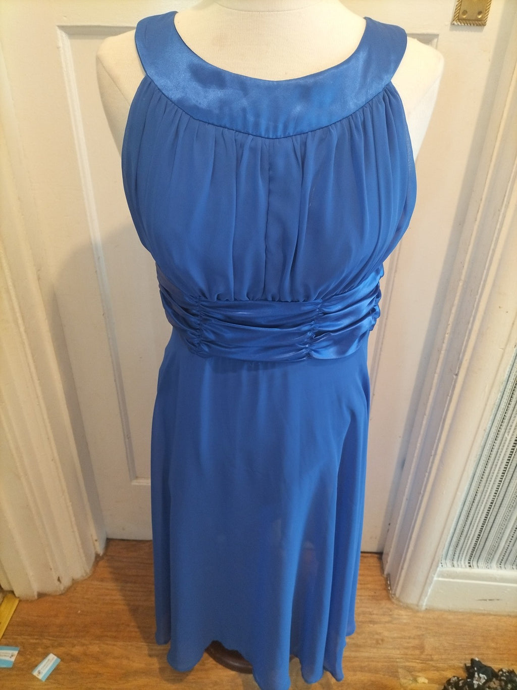 Ladies Connected Size 10 Royal Blue Lined Sleeveless Dress