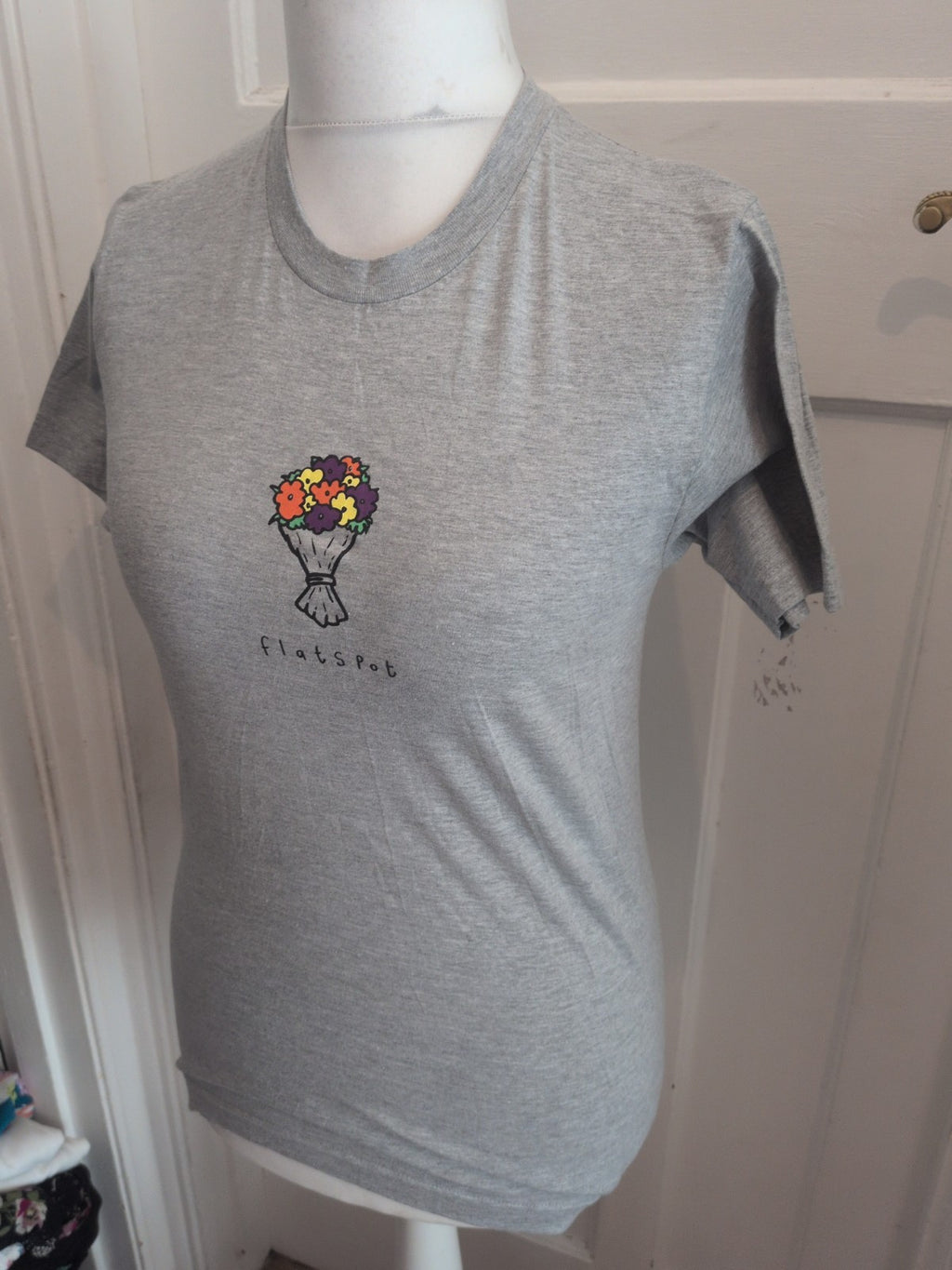 American Apparel Small Grey With Flower Short Sleeve T-shirt