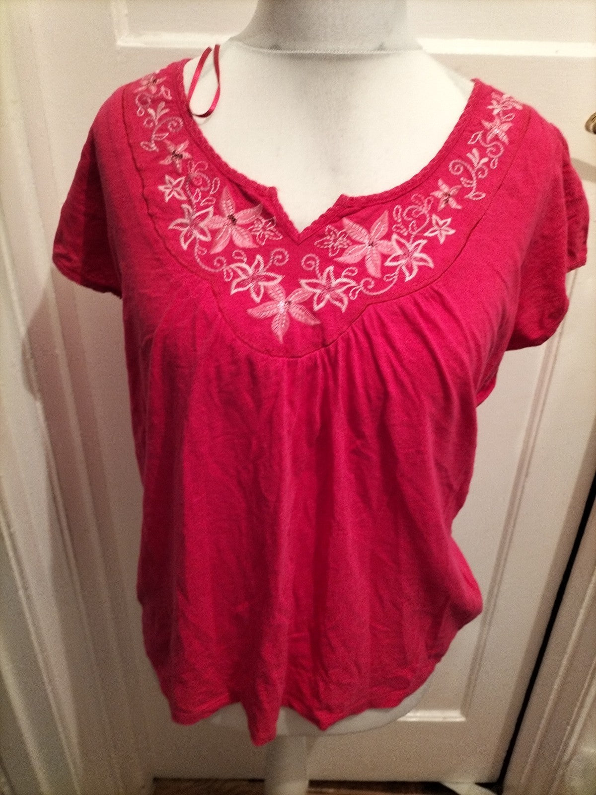Soon 16 Pink With Floral Embroidery Short Sleeve Blouse