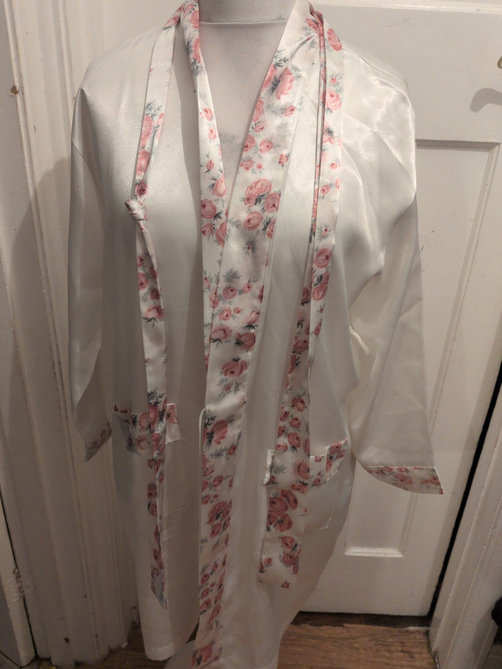 Ladies Large Satin Style Pyjama Gown